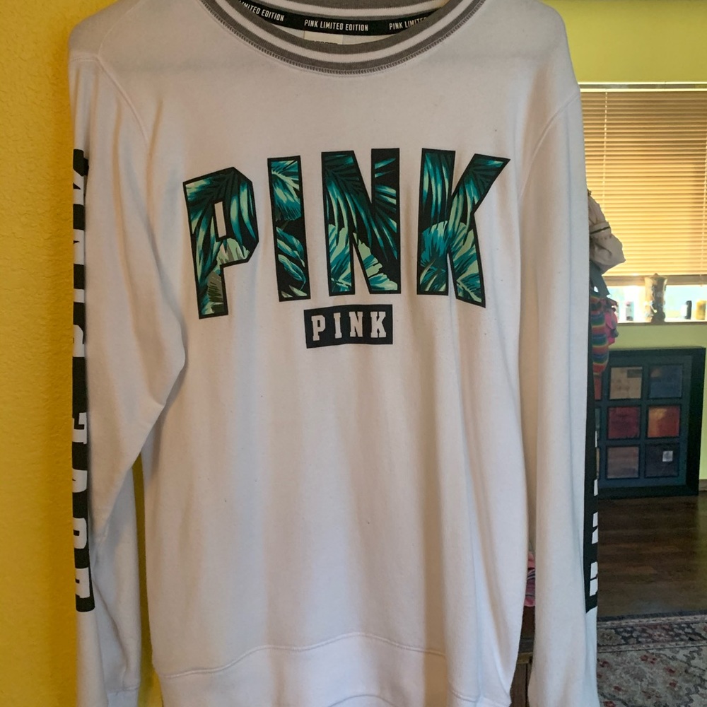 VICTORIA SECRET LONG SLEEVE SWEATSHIRT